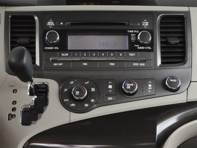 2011 Toyota Sienna LE AAS