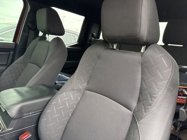 2025 Toyota Tacoma 4WD SR5