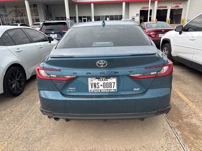 2025 Toyota Camry SE