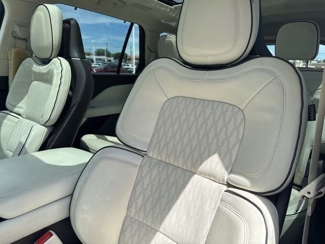 2022 Lincoln Aviator Black Label