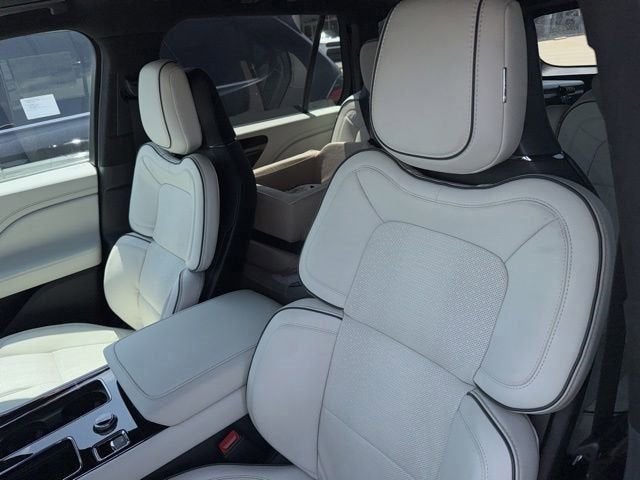 2025 Lincoln Aviator Black Label