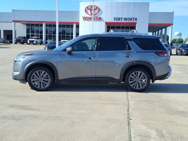 2024 Nissan Pathfinder SL