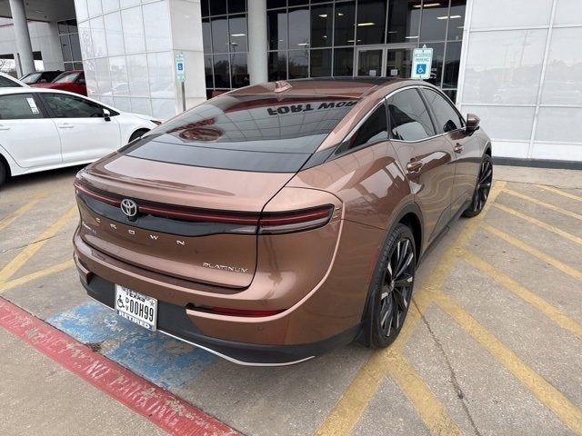 2025 Toyota Crown Platinum