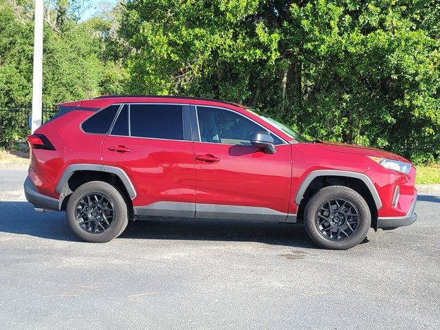 2020 Toyota RAV4 LE