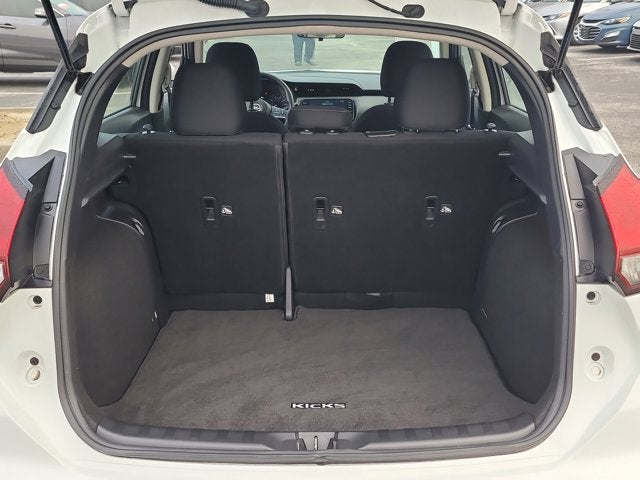 2023 Nissan Kicks SV