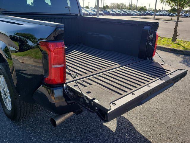 2024 Toyota TACOMA SR5 SR5