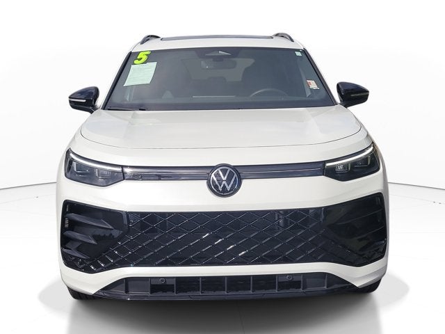 2025 Volkswagen Tiguan SE R-Line Black