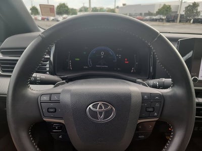 2025 Toyota Camry SE
