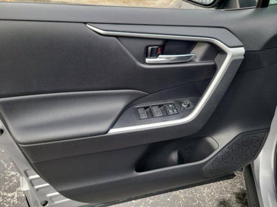 2022 Toyota RAV4 HYBRID Hybrid SE