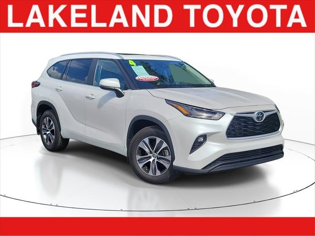 2024 Toyota Highlander LE