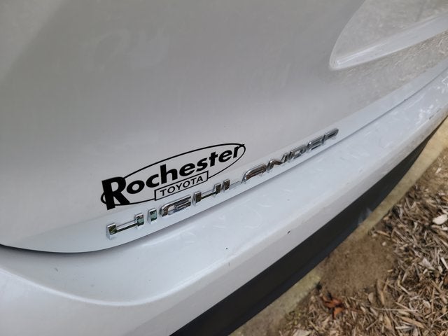 2024 Toyota HIGHLANDER XLE