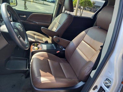 2019 Toyota SIENNA LTD PREM Limited Premium