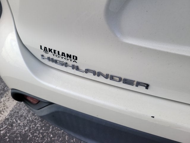 2021 Toyota Highlander LE