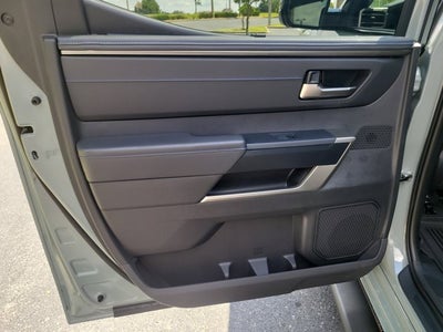 2026 Toyota TUNDRA 4X4 SR5