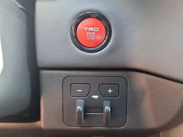 2026 Toyota TUNDRA 4X4 SR5