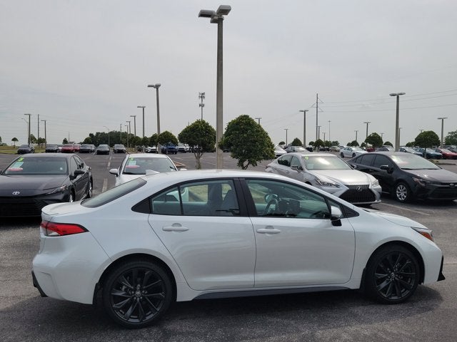 2025 Toyota COROLLA SE