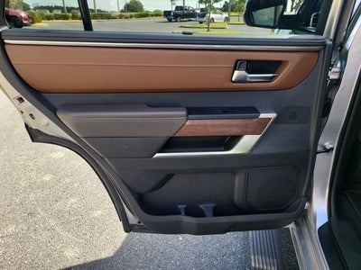 2025 Toyota SEQUOIA 4WD SR5