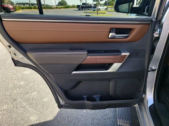 2025 Toyota SEQUOIA 4WD SR5