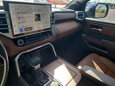 2025 Toyota SEQUOIA 4WD SR5