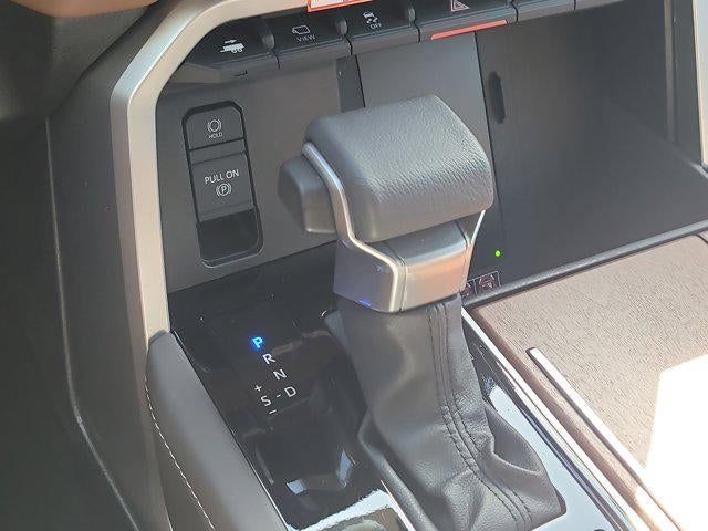 2025 Toyota SEQUOIA 4WD SR5