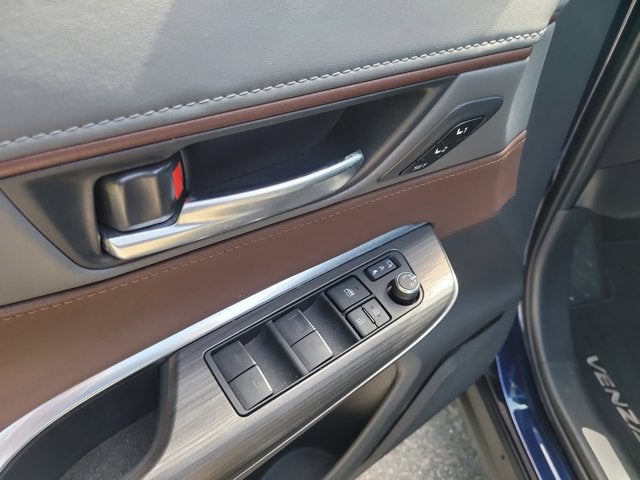 2022 Toyota Venza LIMITED Limited