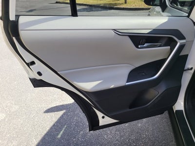 2024 Toyota RAV4 HYBRID Hybrid XLE