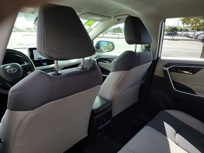 2024 Toyota RAV4 HYBRID Hybrid XLE