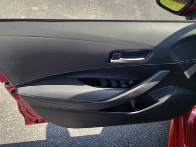 2025 Toyota COROLLA HATCHBACK SE