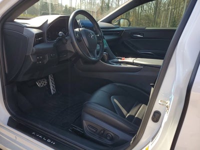 2020 Toyota Avalon XSE