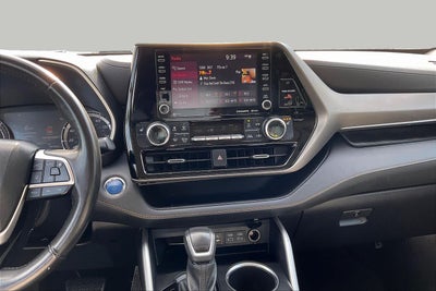 2022 Toyota Highlander Hybrid Bronze Edition