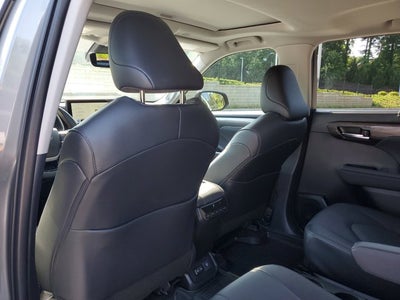 2026 Toyota Highlander XLE