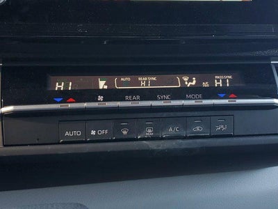 2025 Toyota Sienna LE