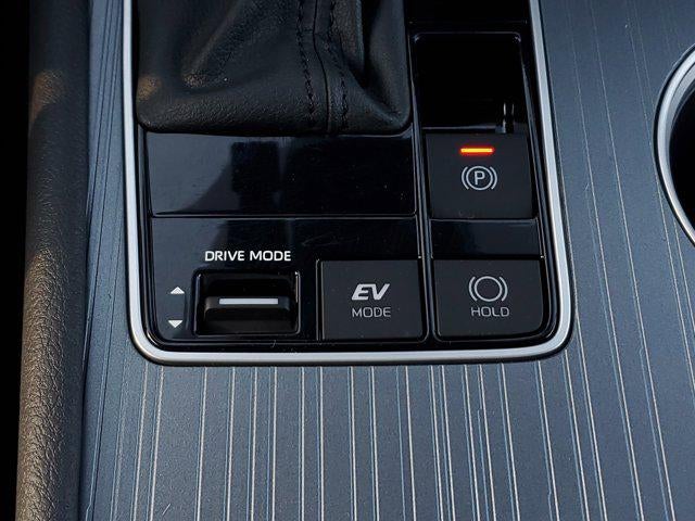 2025 Toyota Sienna LE