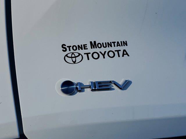 2025 Toyota Sienna LE