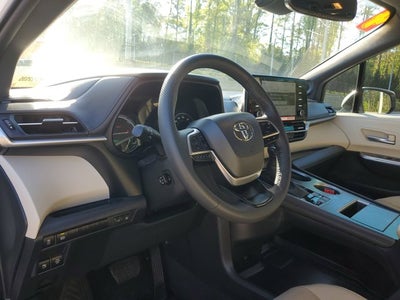 2024 Toyota Sienna Limited
