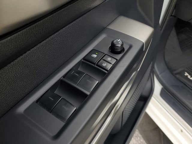 2023 Toyota Tundra 4WD SR5