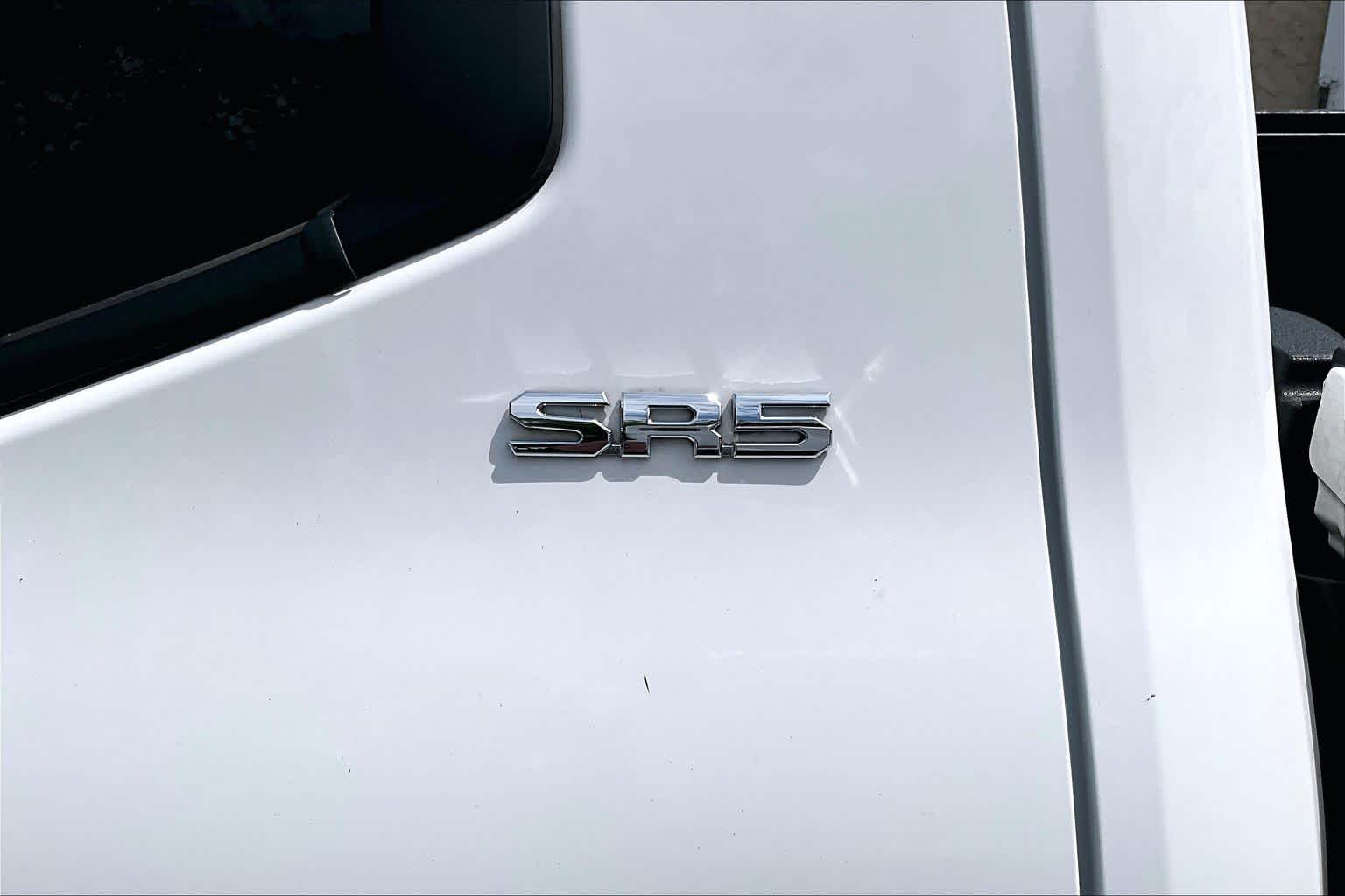 2025 Toyota Tundra 4WD SR5