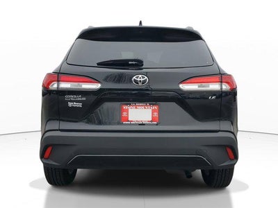 2024 Toyota Corolla Cross LE