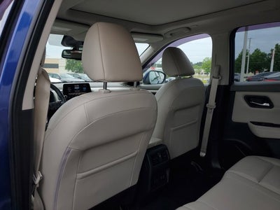 2022 Nissan Rogue SL