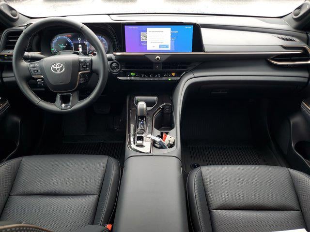 2025 Toyota Crown Signia Limited