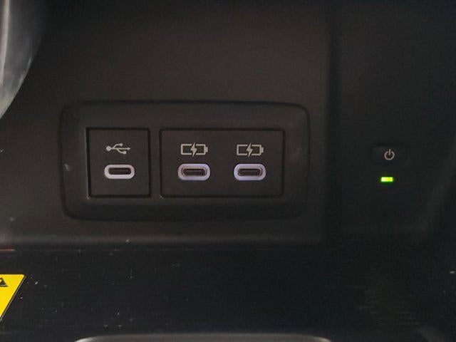 2023 Toyota Venza LE