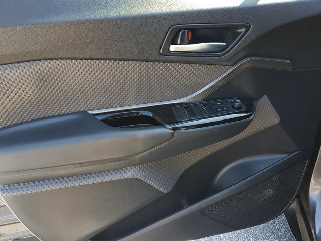 2021 Toyota C-HR LE
