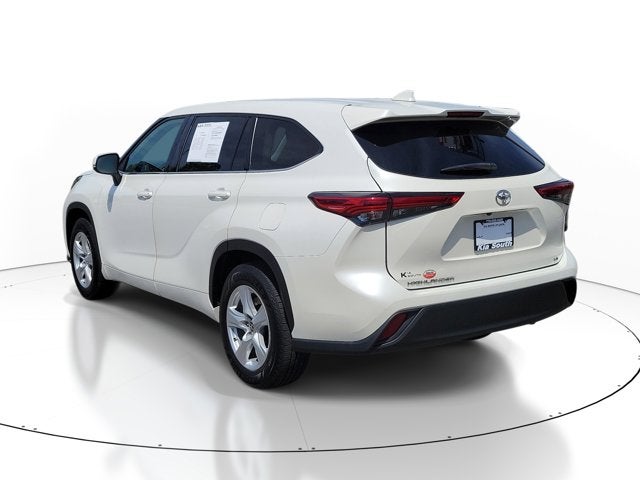 2021 Toyota Highlander Base