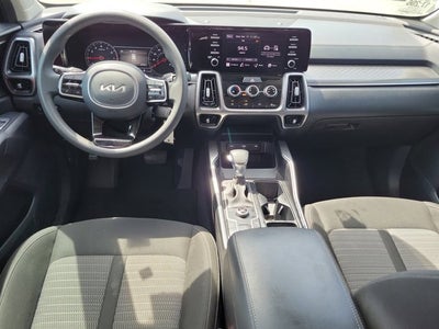 2023 Kia Sorento LX
