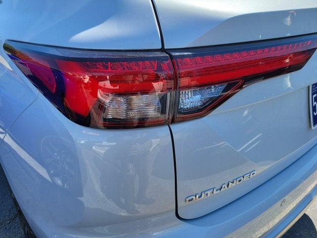 2024 Mitsubishi Outlander SE Black Edition