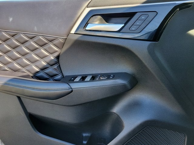 2023 Mitsubishi Outlander PHEV SEL