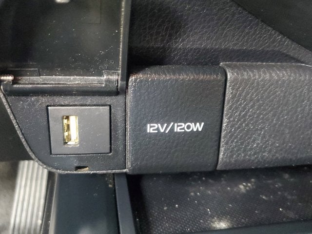 2023 Volvo XC60 Ultimate Bright Theme