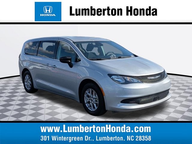 2024 Chrysler Voyager LX