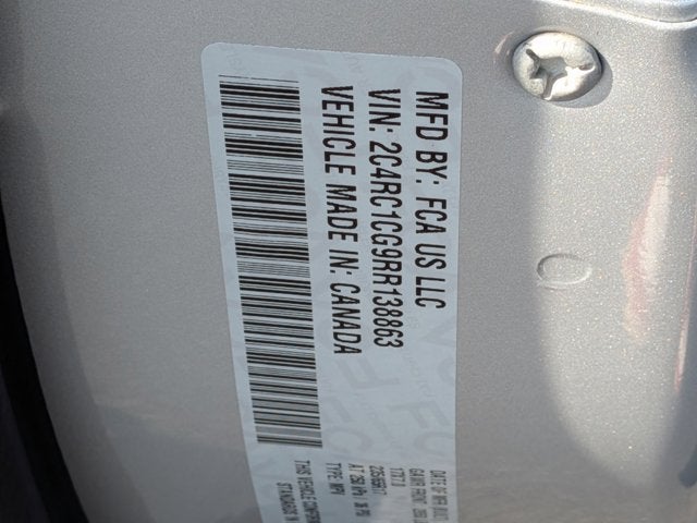 2024 Chrysler Voyager LX