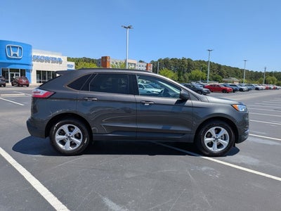 2020 Ford Edge SE